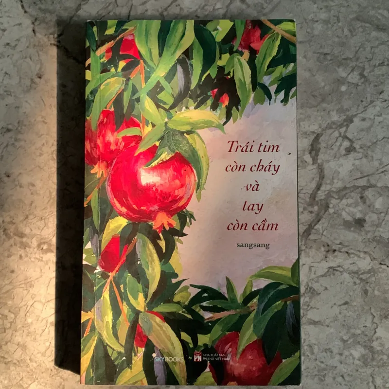 Trái tim còn cháy và tay còn cầm -sangsang- 1009758