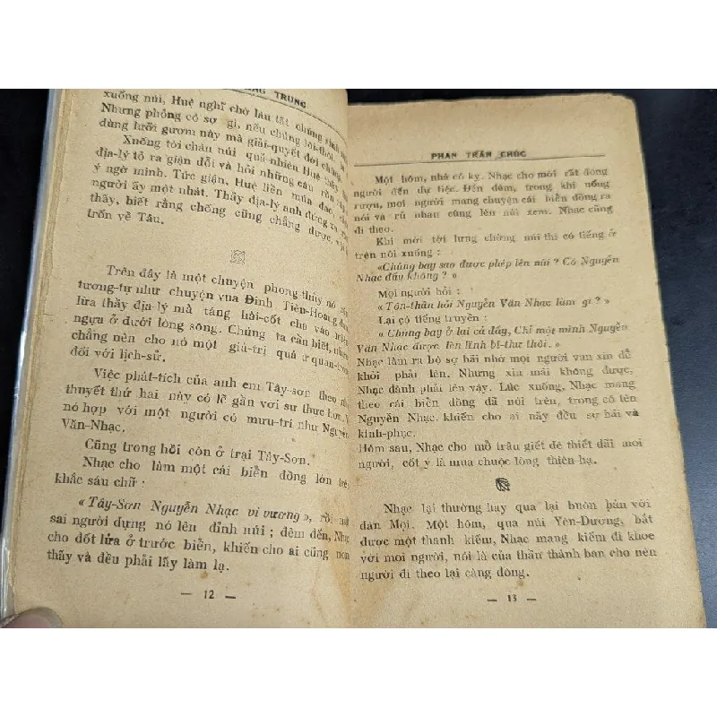 Vua Quang Trung - Phan Trần Chúc 592513