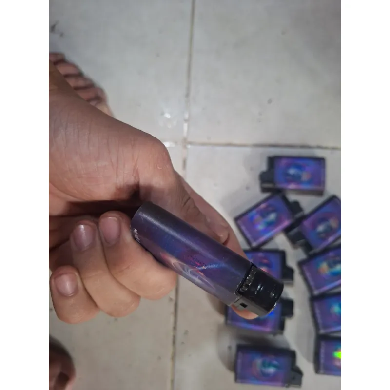 Bật lửa bơm gas mới  972636