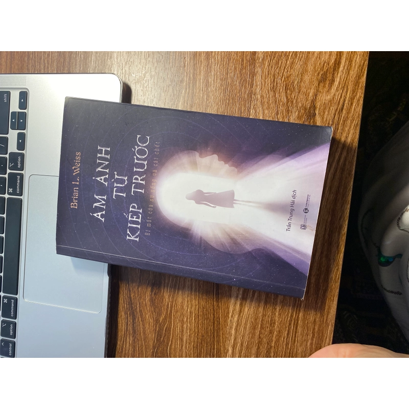 ÁM ẢNH TỪ KIẾP TRƯỚC | BRIAN L WEISS | SÁCH MỚI 90% 531476