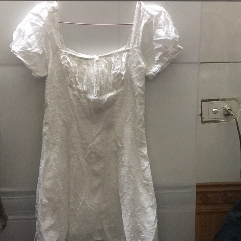 Váy trắng xinh xắn size S (used) 185734