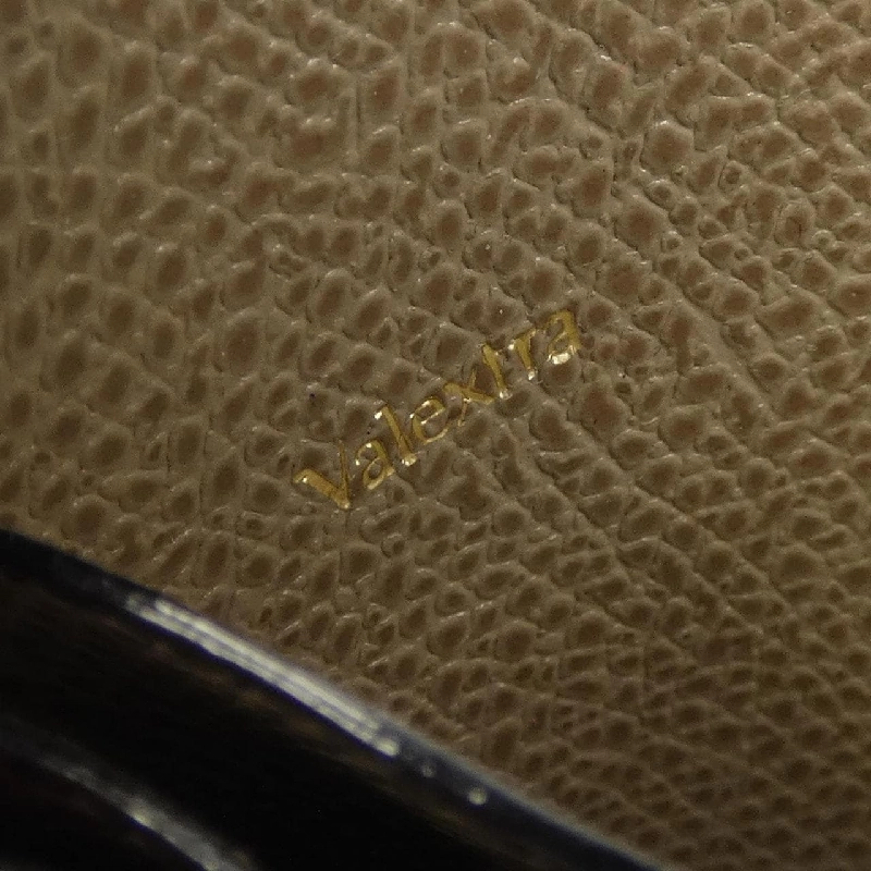 【Khuyến mãi】Ví đựng thẻ VALEXTRA 656945