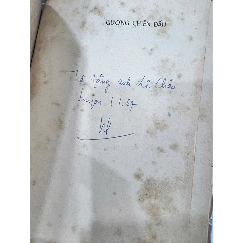 GƯƠNG CHIẾN ĐẤU (CÓ THỦ BÚT CỦA TÁC GIẢ) - NGUYỄN HIẾN LÊ 537330