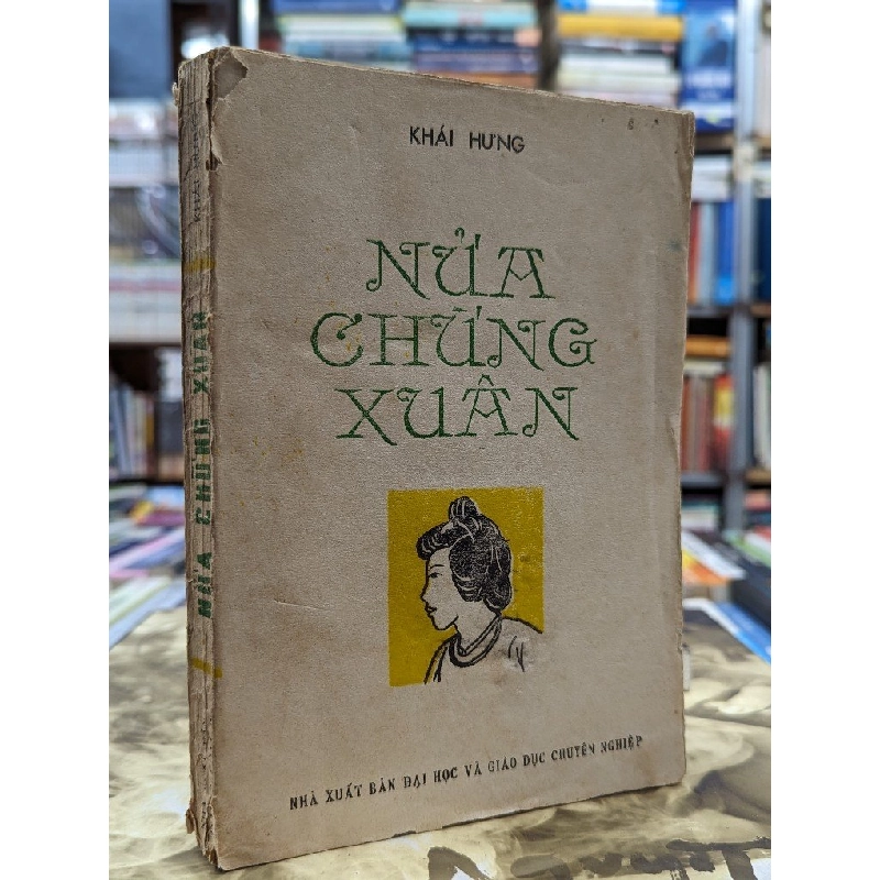 Nửa chừng xuân - Khái Hưng 119790