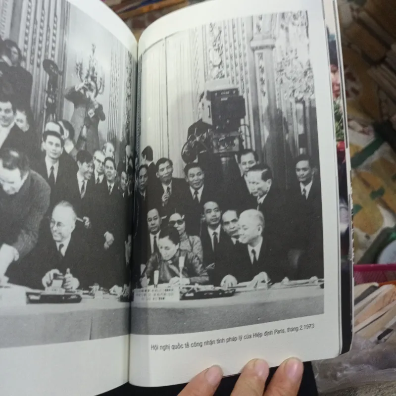 Hồi Ký Gia Đình Bạn Bè Và Đất Nước- Nguyễn Thị Bình 784054