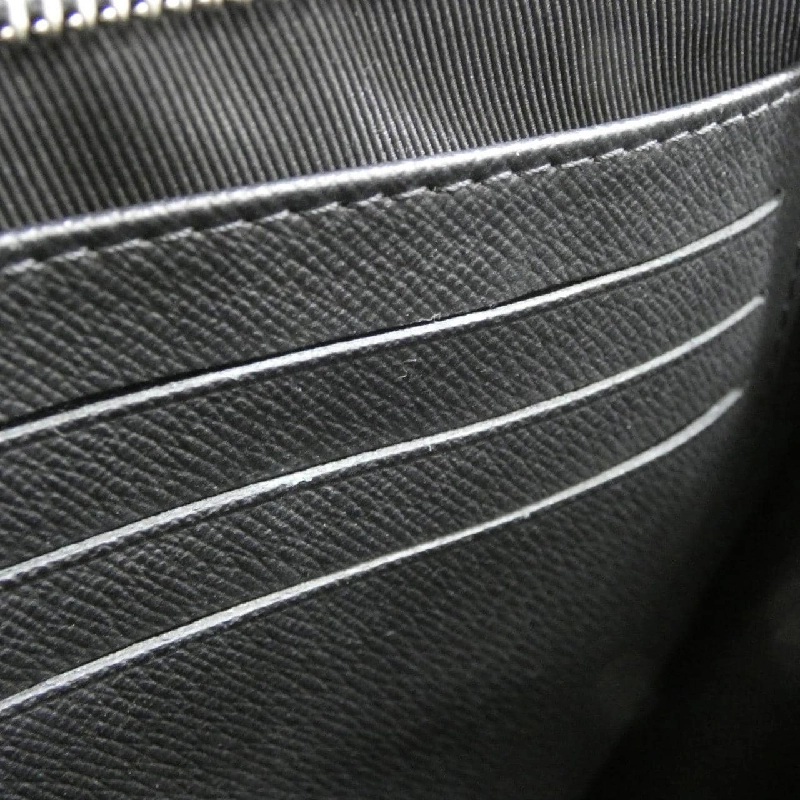 Túi xách Louis Vuitton Taiga Pochette Voyage M30450 - Hàng hiệu Chính hãng 804686