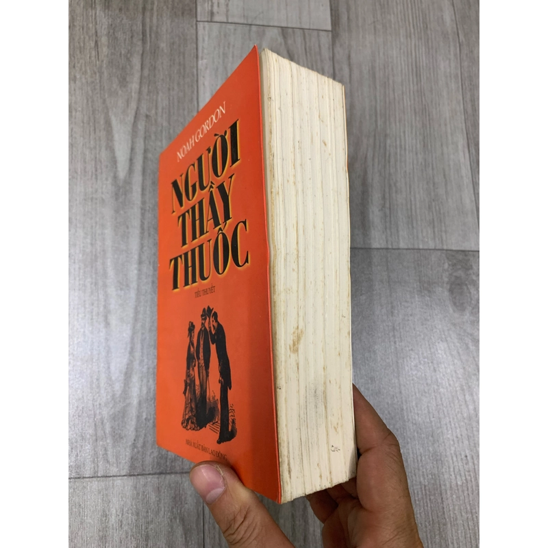 Người thầy thuốc - Noah Gordon. 1b3 518974