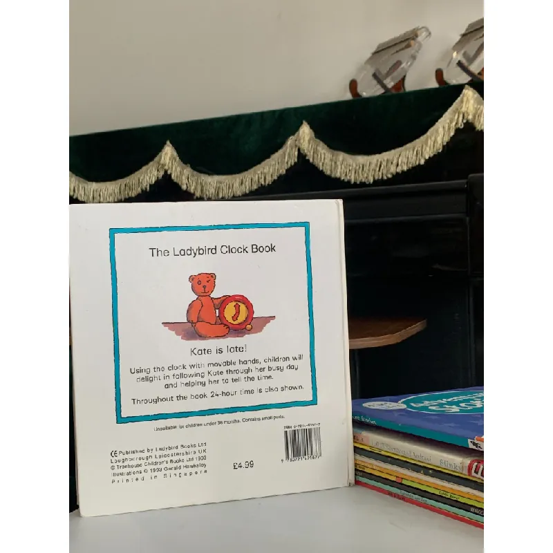 The Ladybird Clock Book – Ladybird 561075