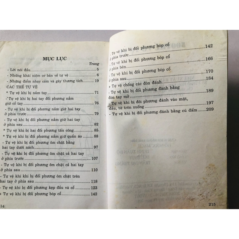 500 THẾ VÕ TỰ VỆ  - 214 trang, nxb: 2011 358278