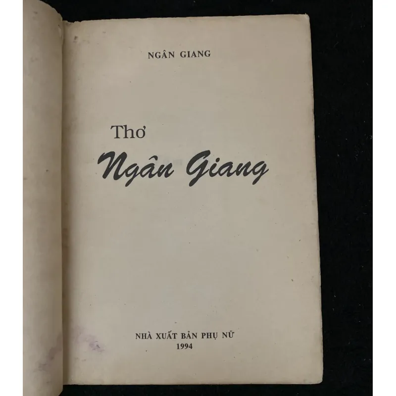 Thơ - Ngân Giang , chữ ký  1025085