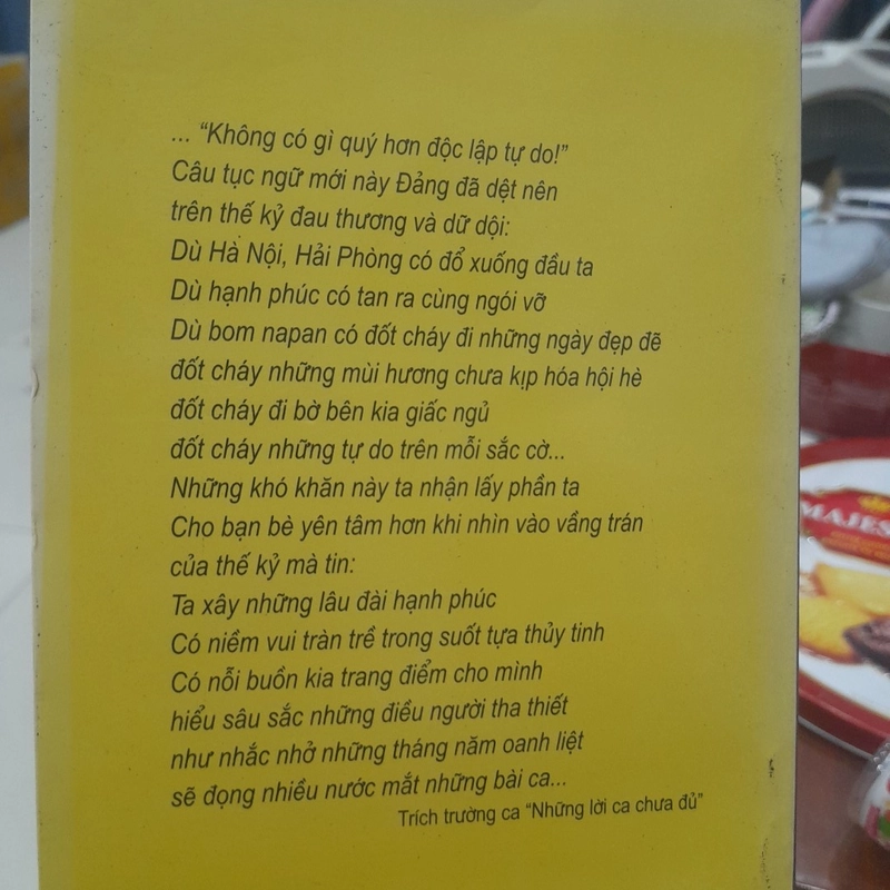 Đi tìm điều chưa biết trong TRƯỜNG CA "NHỮNG LỜI CA CHƯA ĐỦ: 453222