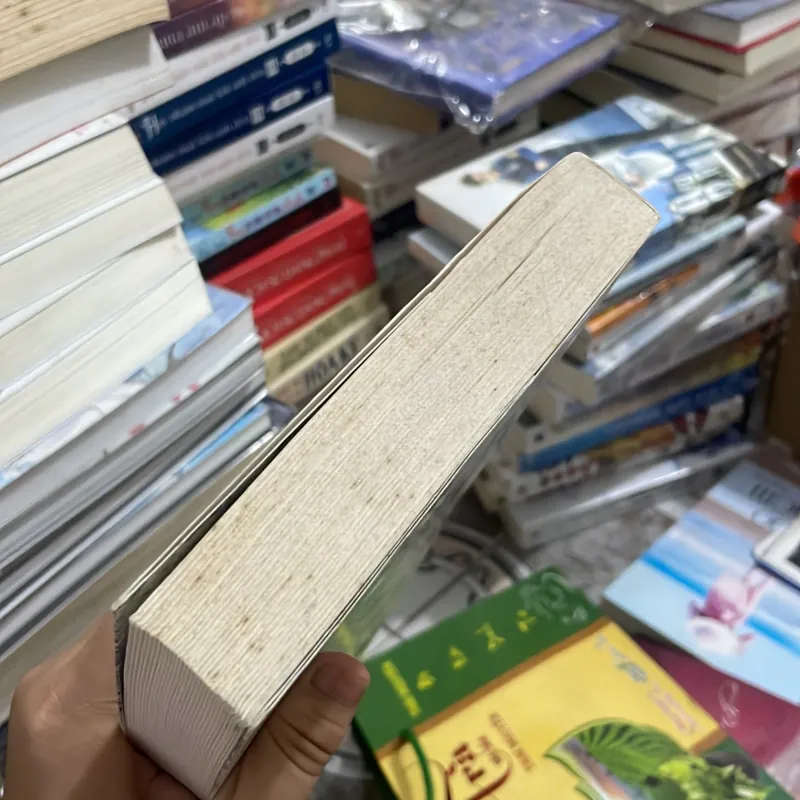 (tiểu thuyết lãng mạn) - Ai đó dõi theo em - Judith McNaught 1004406