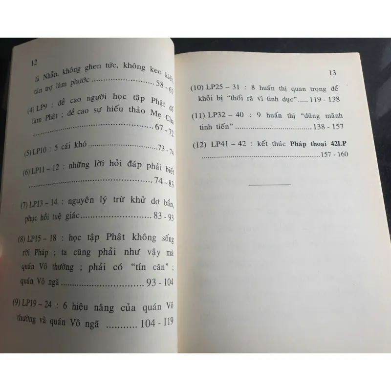 Sách Đặc tuyển 42 lời Phật 694534