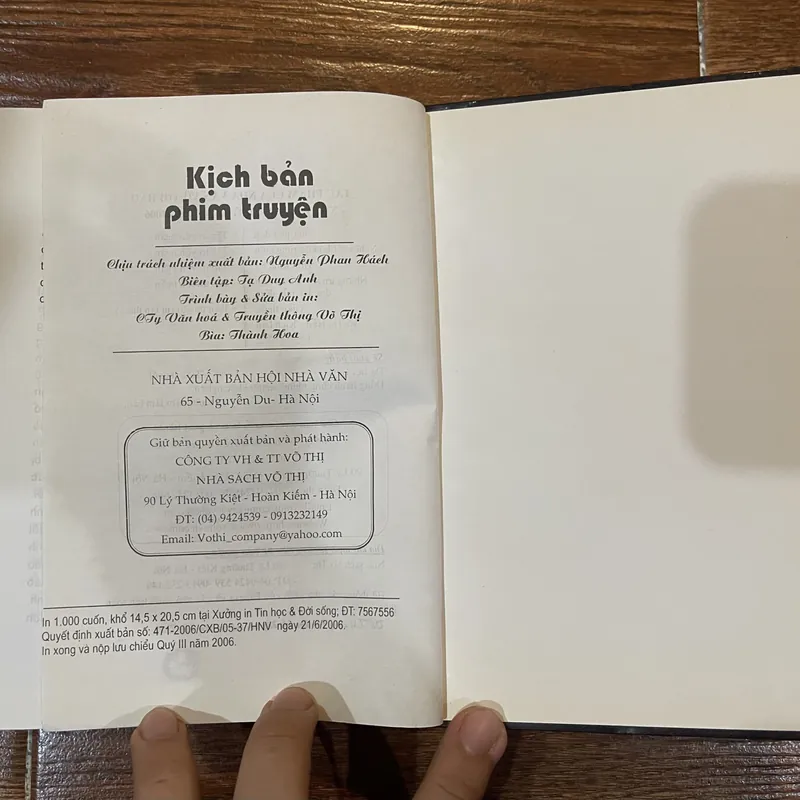 Kịch bản phim truyện - Võ Thị Hảo (18) 716956