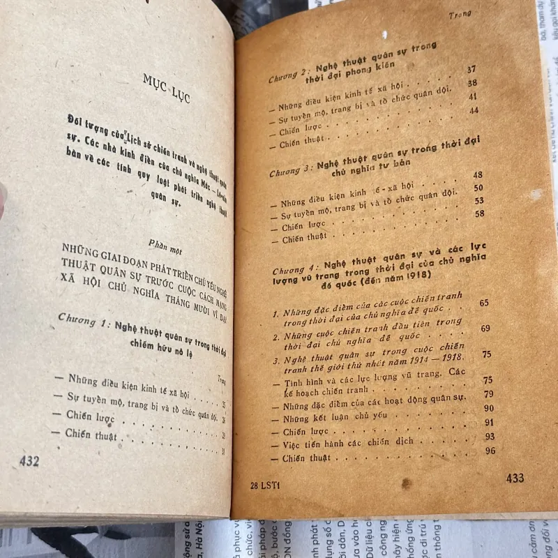 LỊCH SỬ CHIẾN TRANH VÀ NGHỆ THUẬT QUÂN SỰ 975666