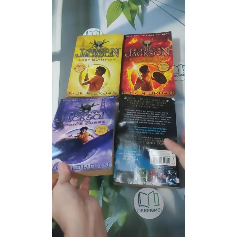 [MIỄN PHÍ BỌC SÁCH] Percy Jackson & The Olympians 1+3+4+5 - Rick Riordan 1033653