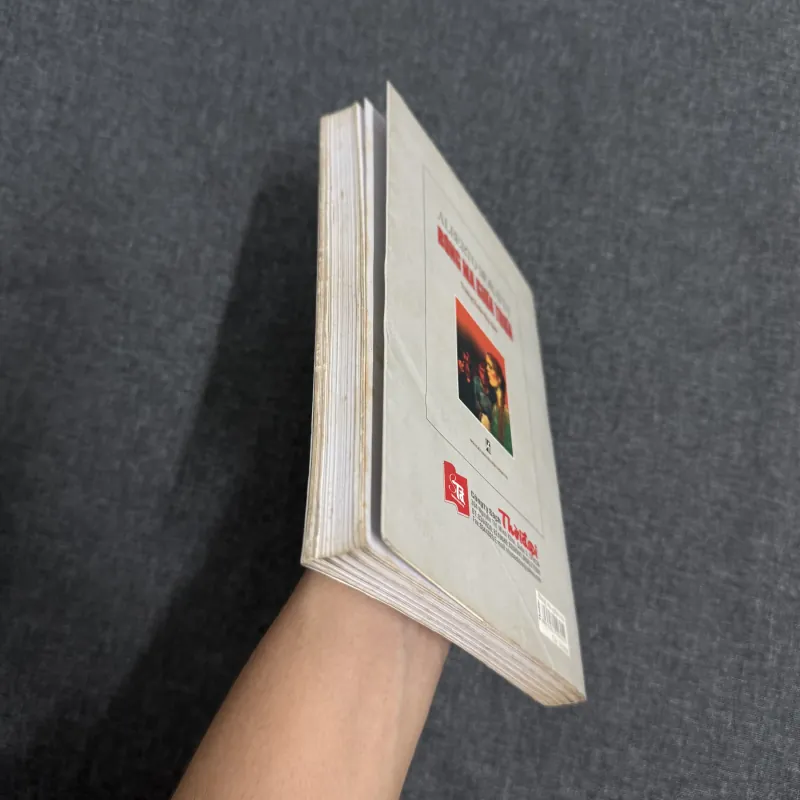 Bóng ma giữa trưa - Alberto Moravia 761032