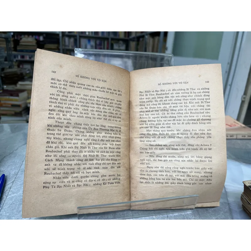 SỐ KHÔNG VỚI VÔ TẬN- ARTHUR KOESTHER 704169