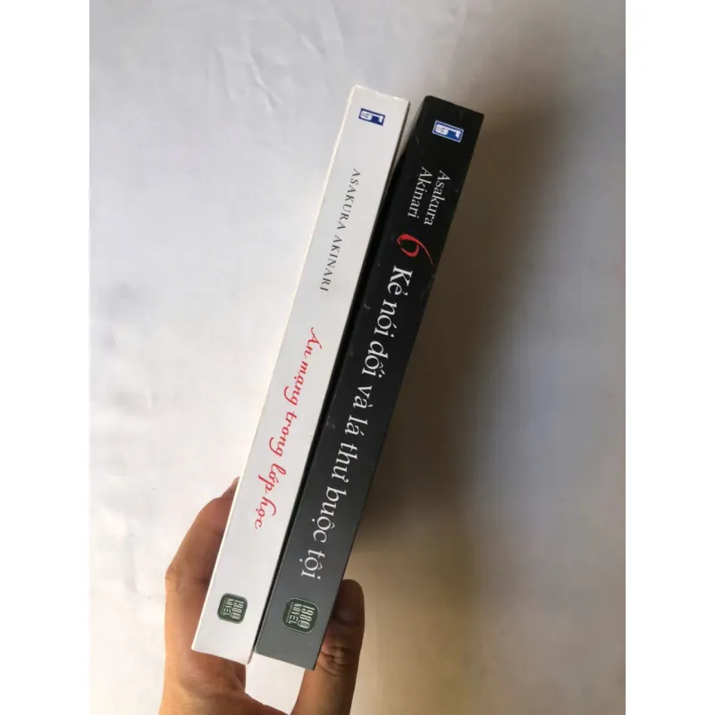 Sách của tác giả Asakura Akinari: 6 kẻ nói dối và lá thư buộc tội & Án mạng trong lớp học 927667