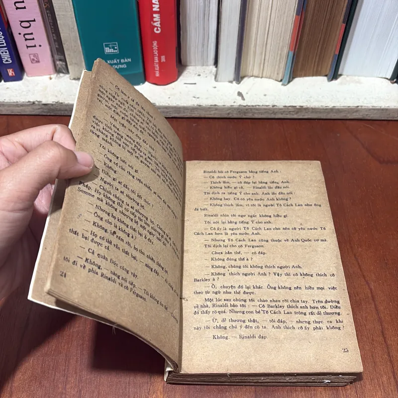 II Tiểu Thuyết: Giã Từ Vũ Khí  (Giải Thưởng Nobel) - E. HEMING WAY - 1987 746632