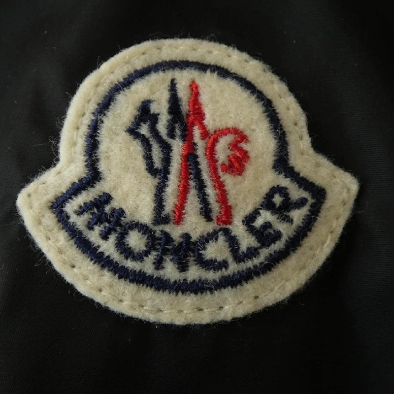 Áo khoác MONCLER OMBRE 627714