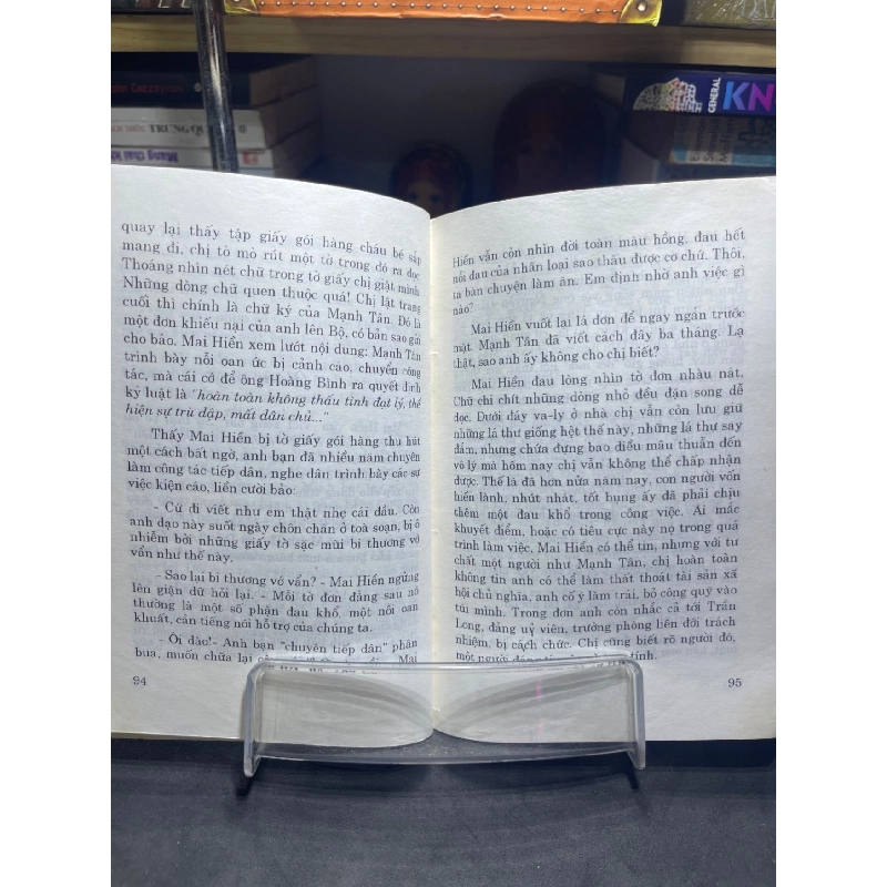 Cơn sốc mới 80% ố bẩn có dấu mộc và viết nhẹ trang đầu 2000 Phạm Quang Đẩu HPB0906 SÁCH VĂN HỌC 914676