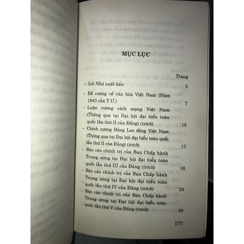 “Văn hoá soi đường cho quốc dân đi” (văn kiện của Đảng về văn hoá) 723016