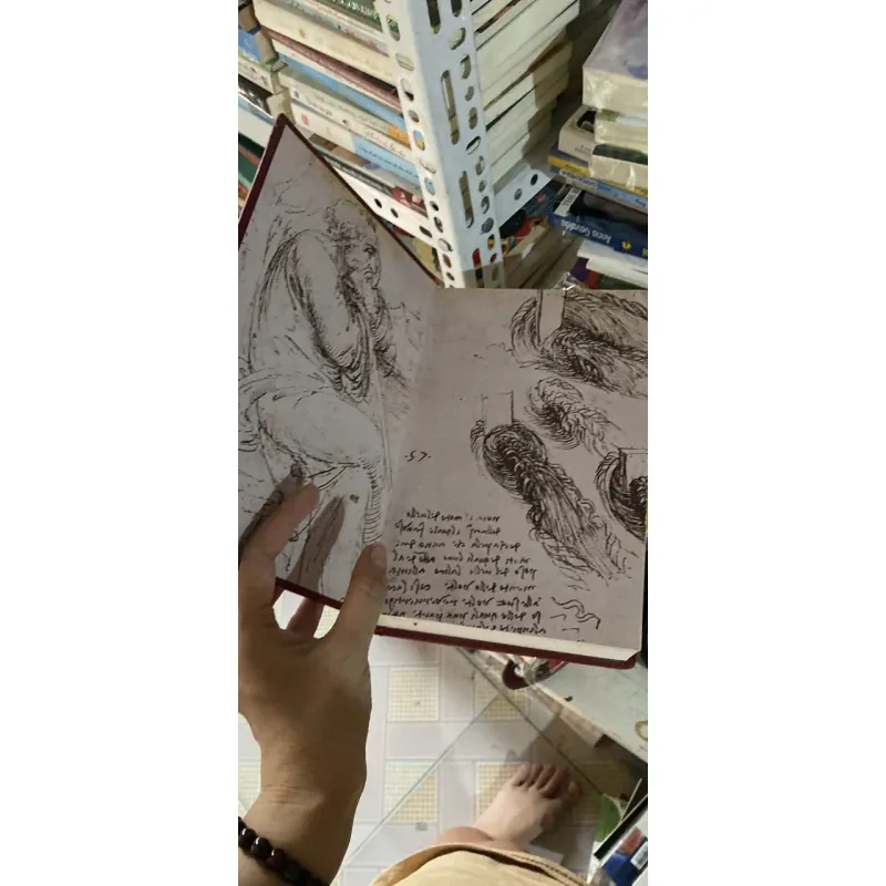 Leonardo Da Vinci - Walter Isaacson, mới 80% (mất bìa áo) (KimT) 62176