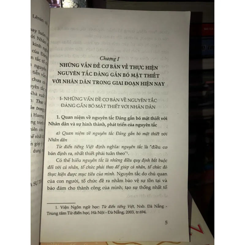 Thực hiện nguyên tắc Đảng gắn bó mật thiết với Nhân dân trong giai đoạn hiện nay 758257