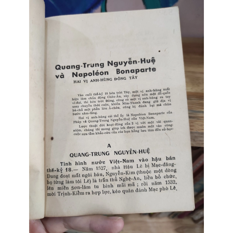 Quang Trung Nguyễn Huệ và Napoleon Bonaparte 298348