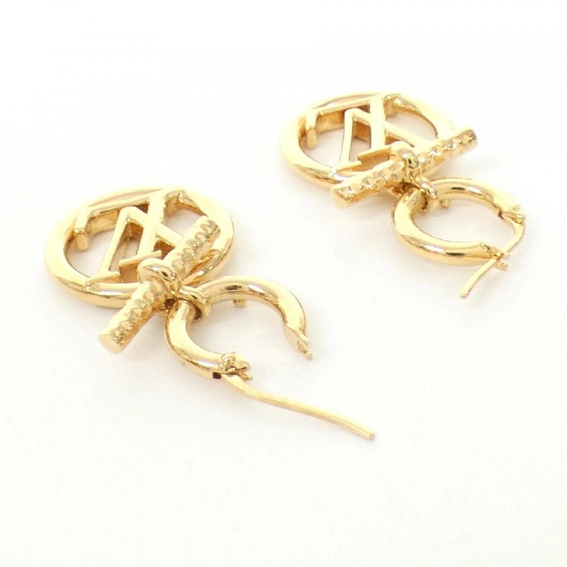 Bông tai Louis Vuitton Buckle Dorey Baby Louise M00613 625071