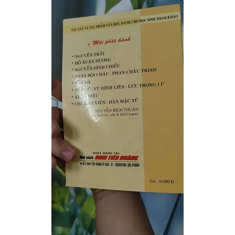 Hồ Xuân Hương - Tác giả và tác phẩm văn học dành cho học sinh tham khảo - Nguyễn Bích Thuận biên soạn 798327