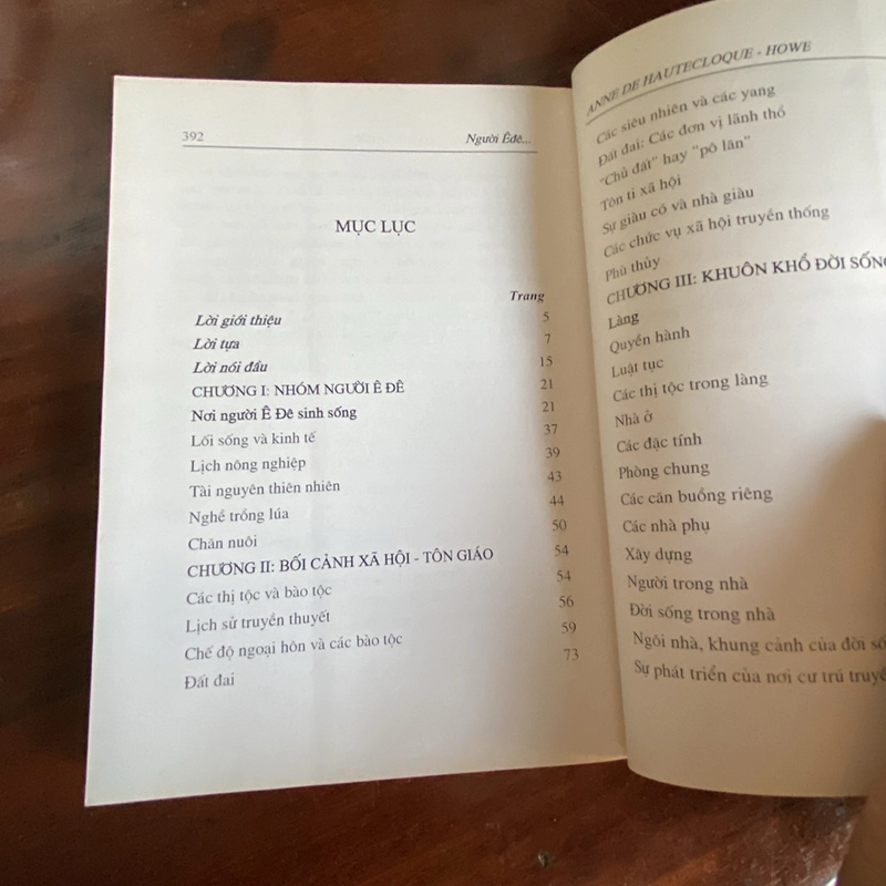 NGƯỜI Ê ĐÊ - MỘT XÃ HỘI MẪU QUYỀN (Bản in năm 2004) 456156