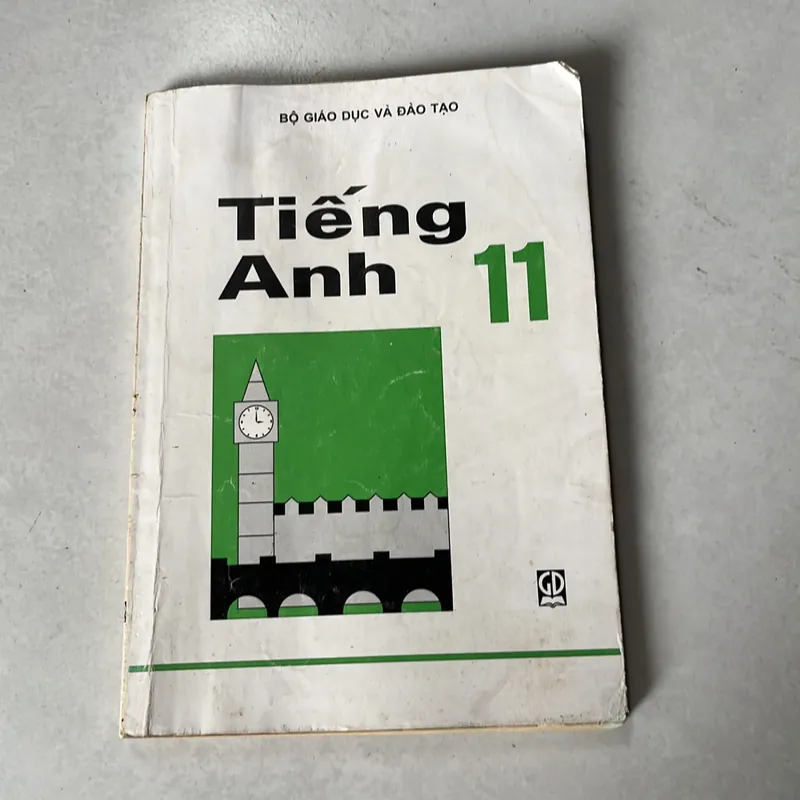 Tiếng Anh 11 - 2004s 607351