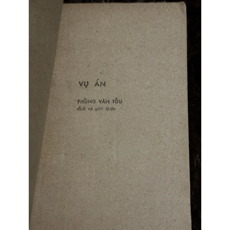 Vụ án hoá thân - Franz Kafka  702943