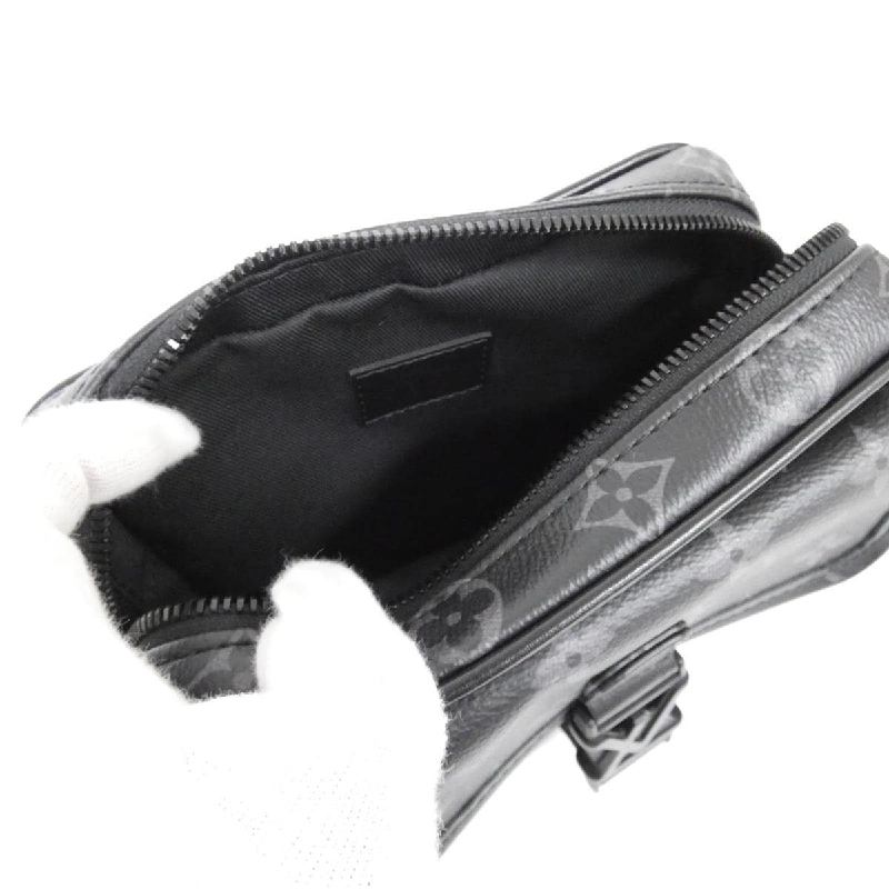 Túi đeo chéo Louis Vuitton Monogram Eclipse Getaway Messenger M12518 - Hàng hiệu Chính hãng 767446