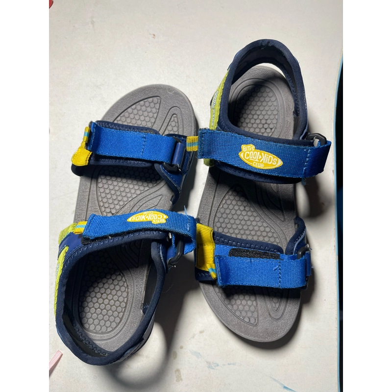 Combo Giày Sandal và Bata Bitis cho bé trai size 33 (7-9 tuổi ) 390972