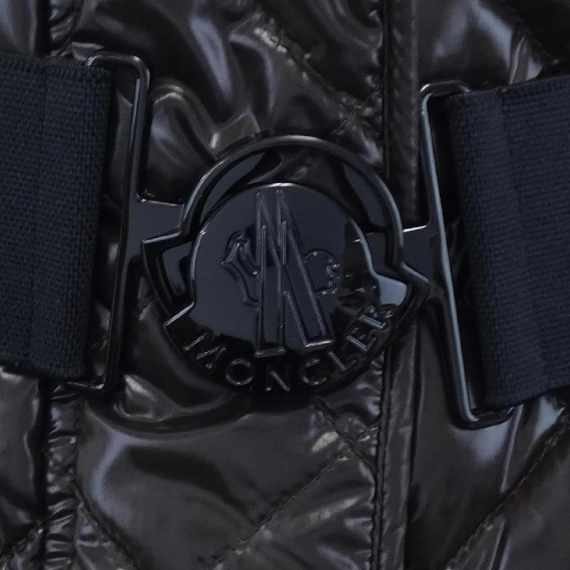 Áo khoác lông vũ MONCLER 638206