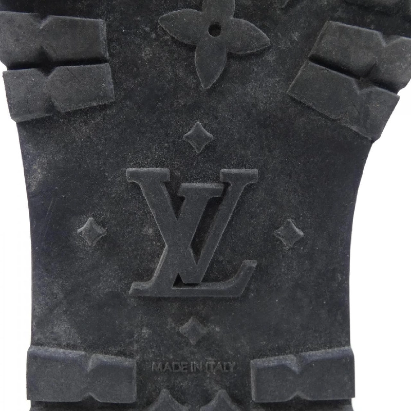 Giày boot LOUIS VUITTON - Hàng hiệu Authentic 907348