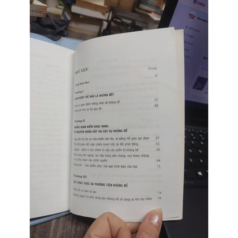 Sách: Khủng bố và chống khủng bố qua lăng kính báo chí (A2) 610054