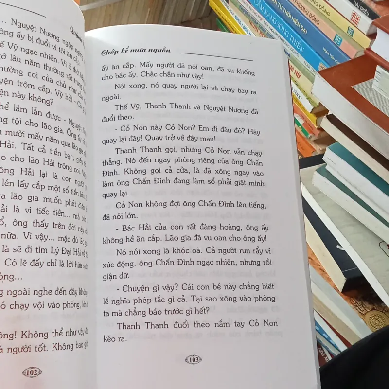 Chớp Bể Mưa Nguồn - Quỳnh Dao 995223