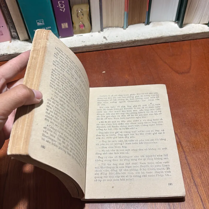 II Tiểu Thuyết: Dì Bettơ (Tập 1) - HONORÊ ĐƠ BANZAC - 1987 931884