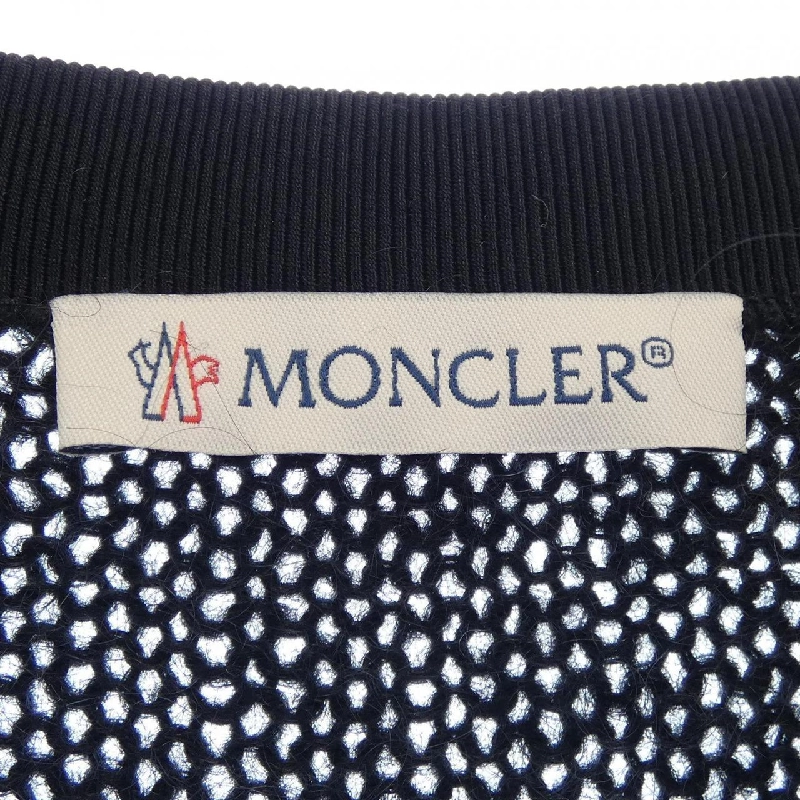 Áo khoác lông vũ MONCLER 637598