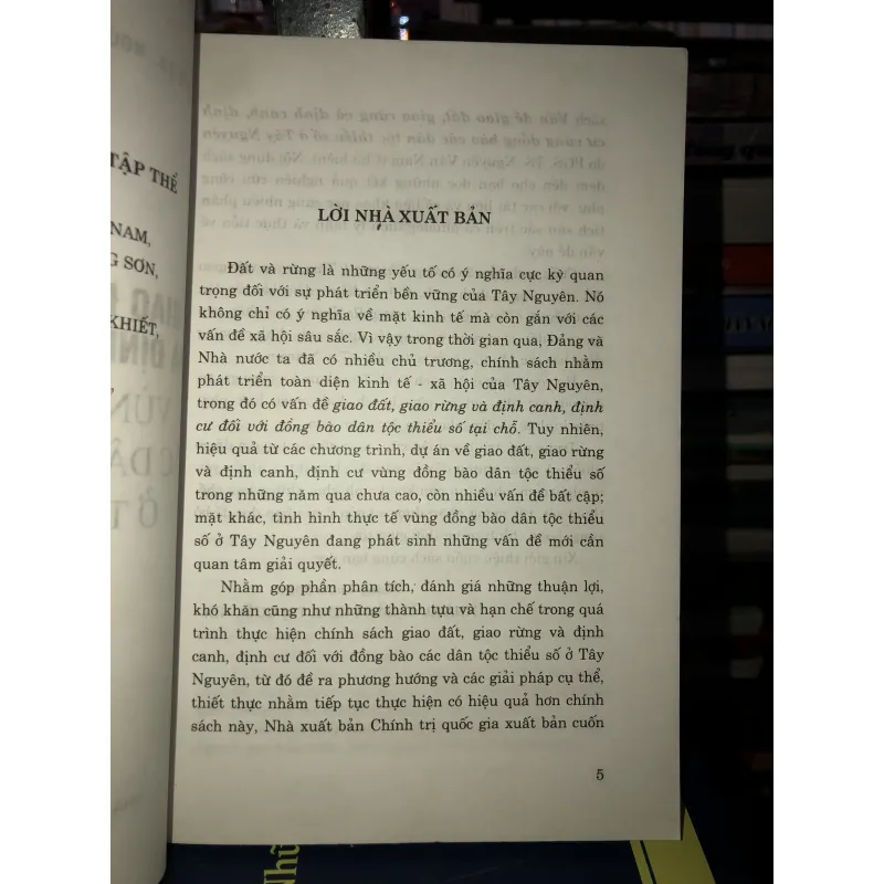 Vấn đề giao đất, giao rừng và định canh, định cư vùng đồng bào các dân tộc thiểu số… 757100
