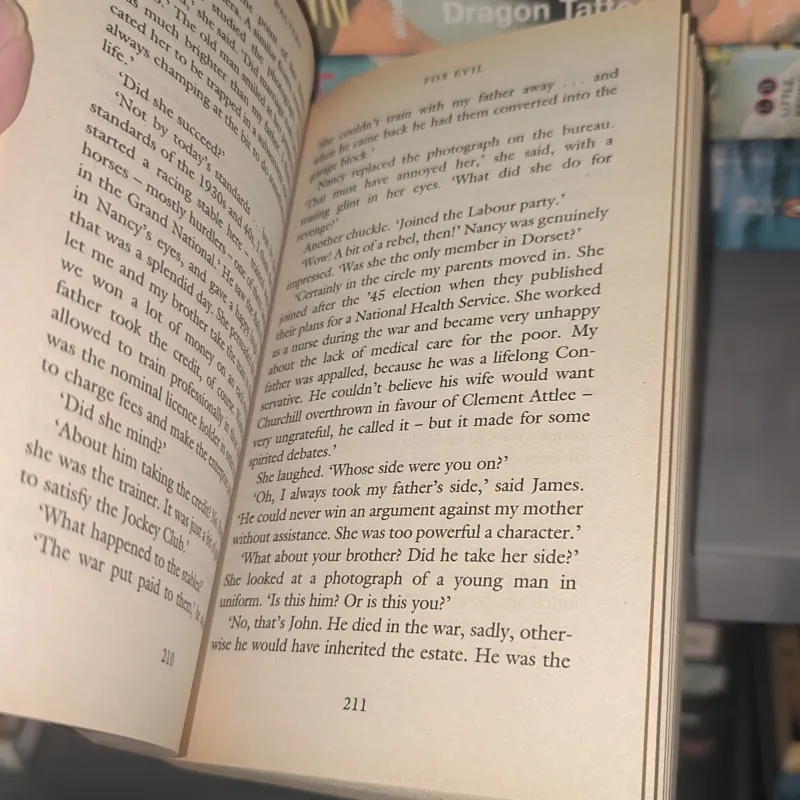 Ngoại văn cũ giá rẻ Minette Walters (pocket size) 932785