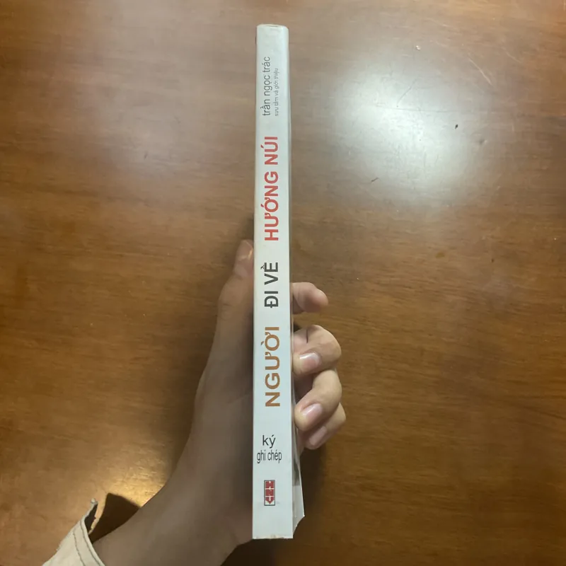 [BẢO VỆ RỪNG] Người đi về hướng núi - Trần Ngọc Trác 751321