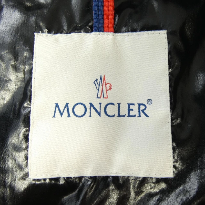Áo khoác lông vũ MONCLER BAIE 633771