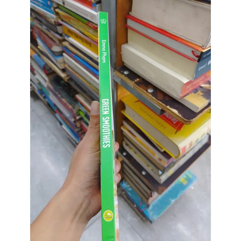 SÁCH GREEN SMOOTHIES - GIẢM CÂN, LÀM ĐẸP DA, TĂNG CƯỜNG SỨC ĐỀ KHÁNG VỚI 7 NGÀY (B1) 706152