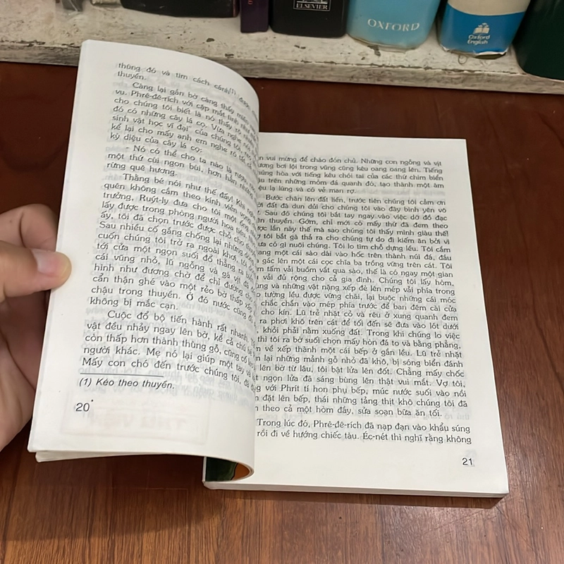 II Văn Học Nước Ngoài: Lớn Lên Trên Đảo Vắng - RUY ĐÔN VÍT XƠ - 1998 530455