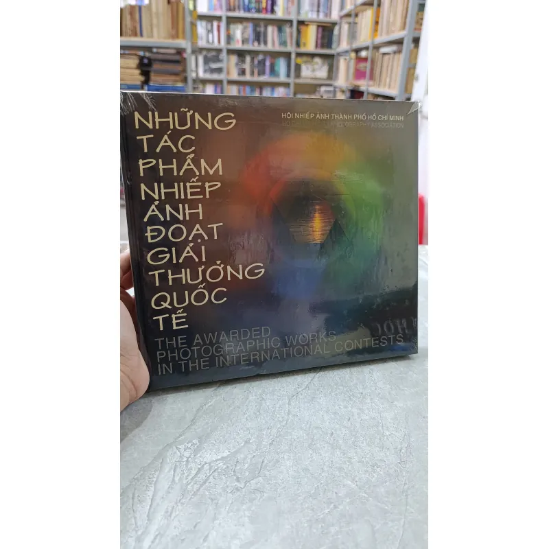 NHỮNG TÁC PHẨM NHIẾP ẢNH ĐOẠT GIẢI THƯỞNG QUỐC TẾ 786030